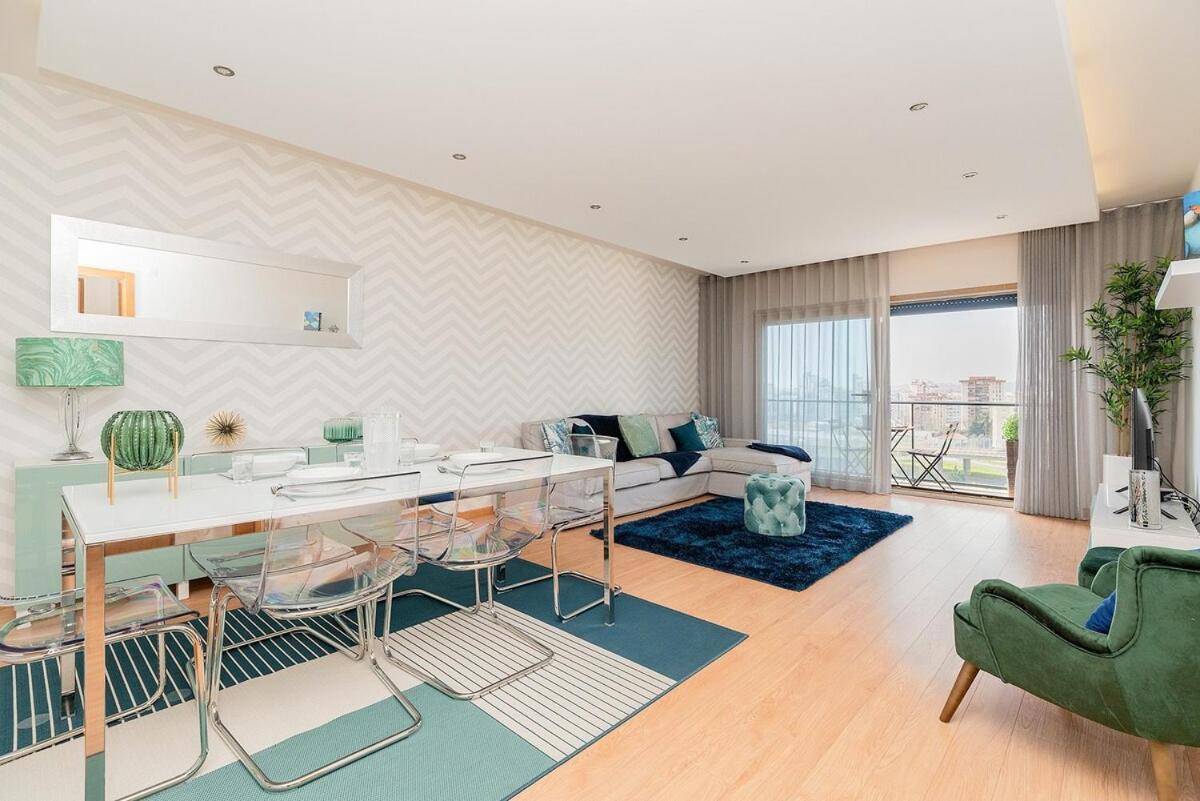 Modern Deco Apartment With Balcony Lisbon Exterior photo
